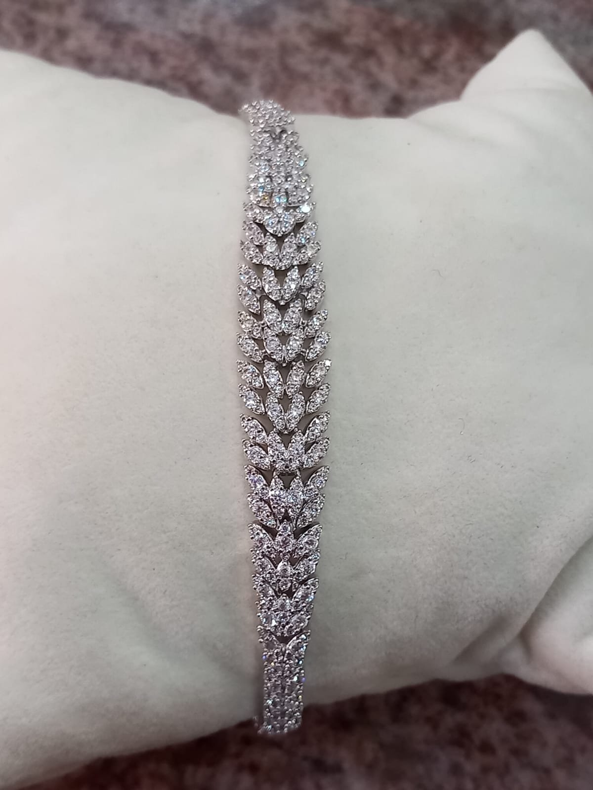 Bracciale donna con motivo a foglia color argento – Alta Bigiotteria Italiana