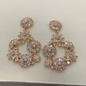 Orecchini Circolari con Zirconi Bianchi – Alta Bigiotteria Italiana