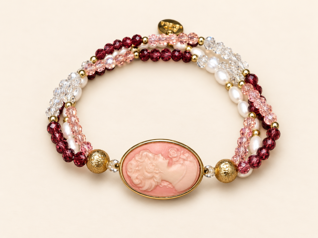 Bracciale Multifilo con Cammeo Rosato e Perline