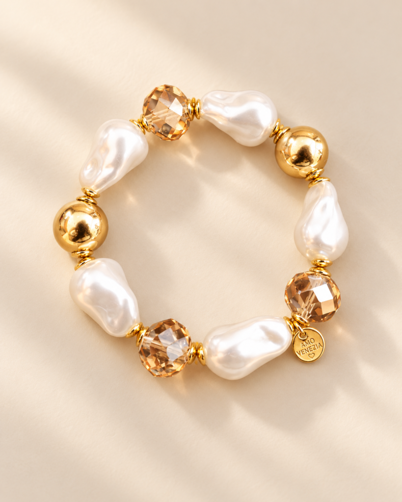 Bracciale con Perle, Sfere Color Oro e Riflessi Champagne