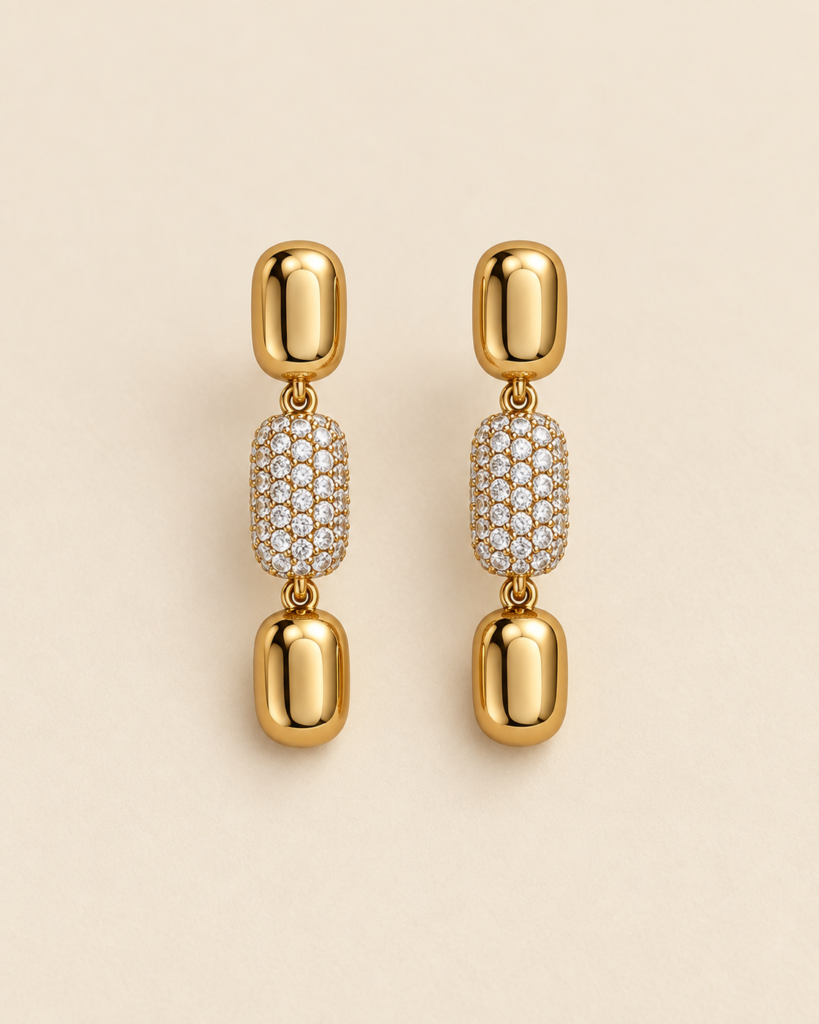Orecchini Pendenti Color Oro con Pavé Luminoso